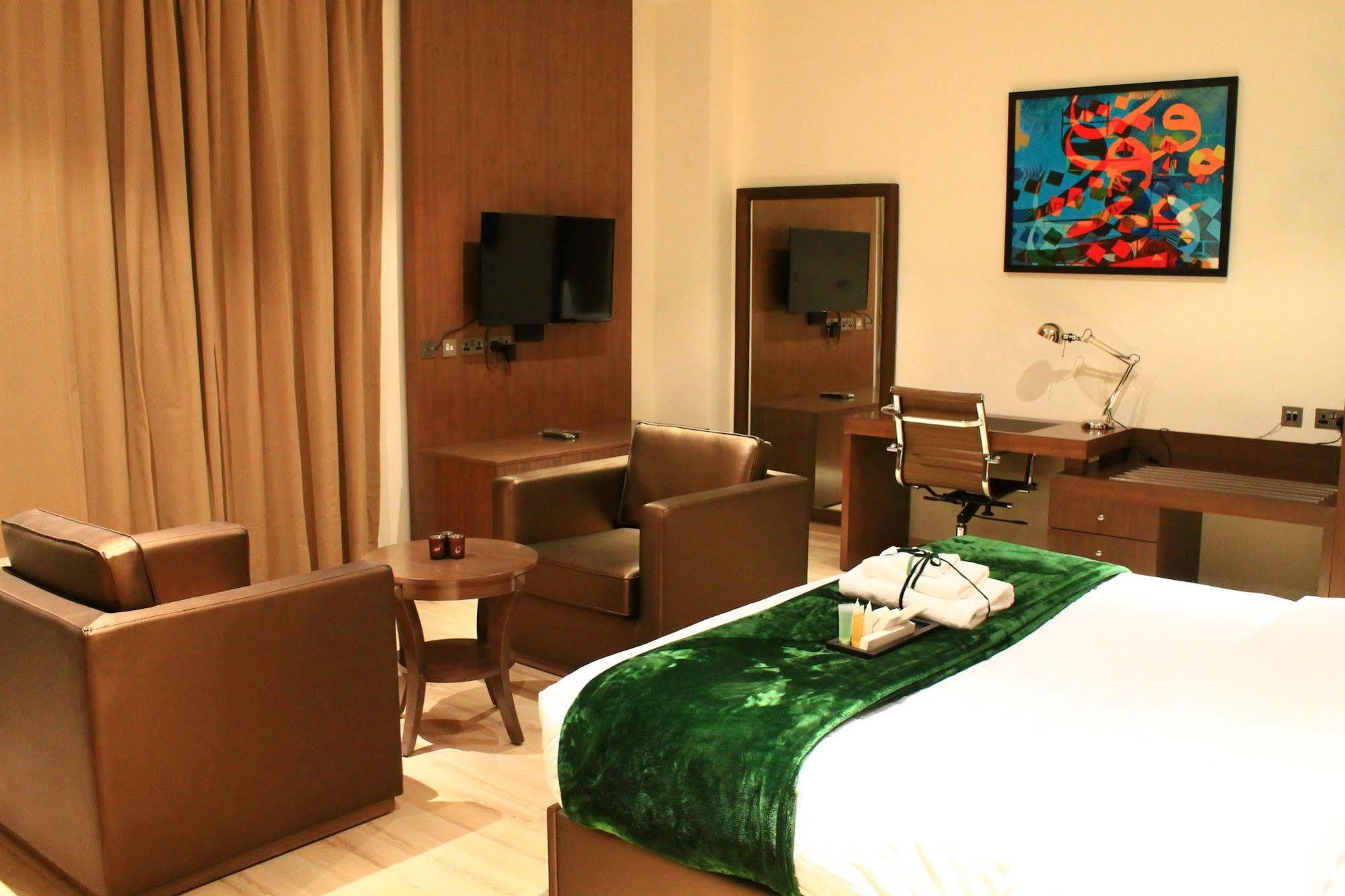 Rawda Hotel Доха Екстериор снимка