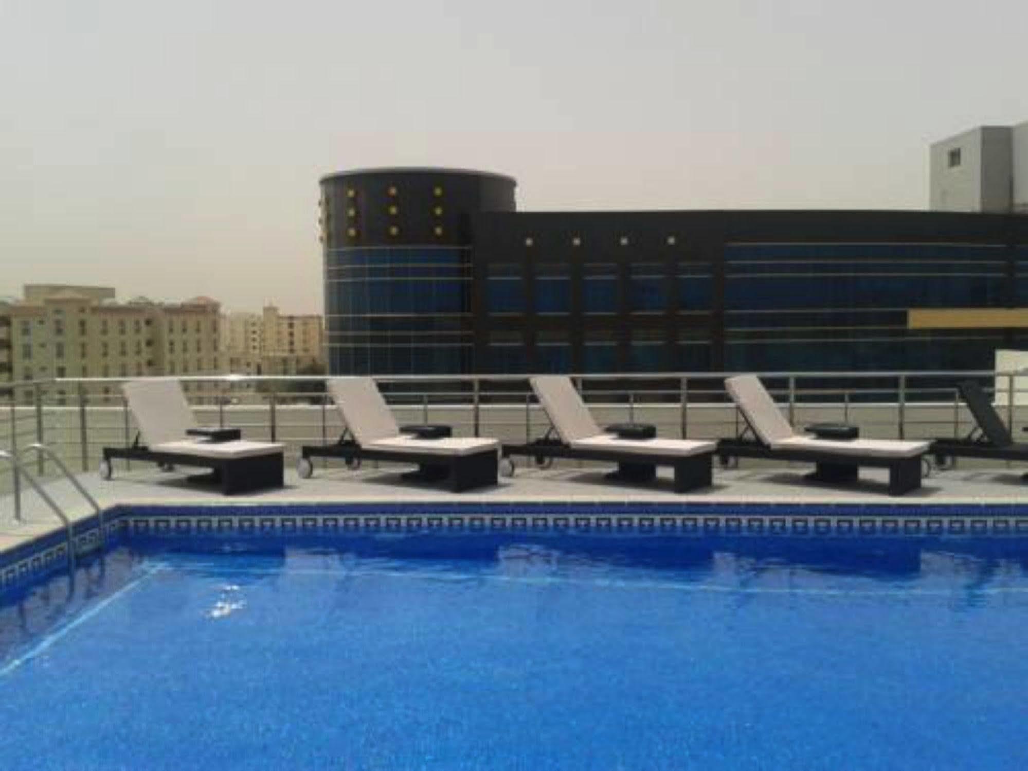 Rawda Hotel Доха Екстериор снимка